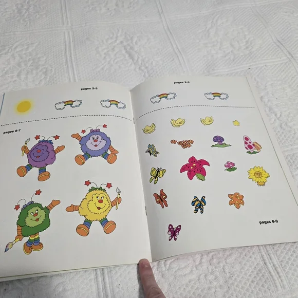 Rainbow brite schoolastic book fair sticker book - Picture 5 of 7